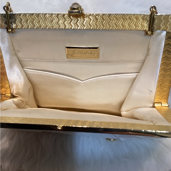 Vintage JUDITH LEIBER Ivory Clutch Shoulder Bag | Good vintage condition - Picture 11 of 16